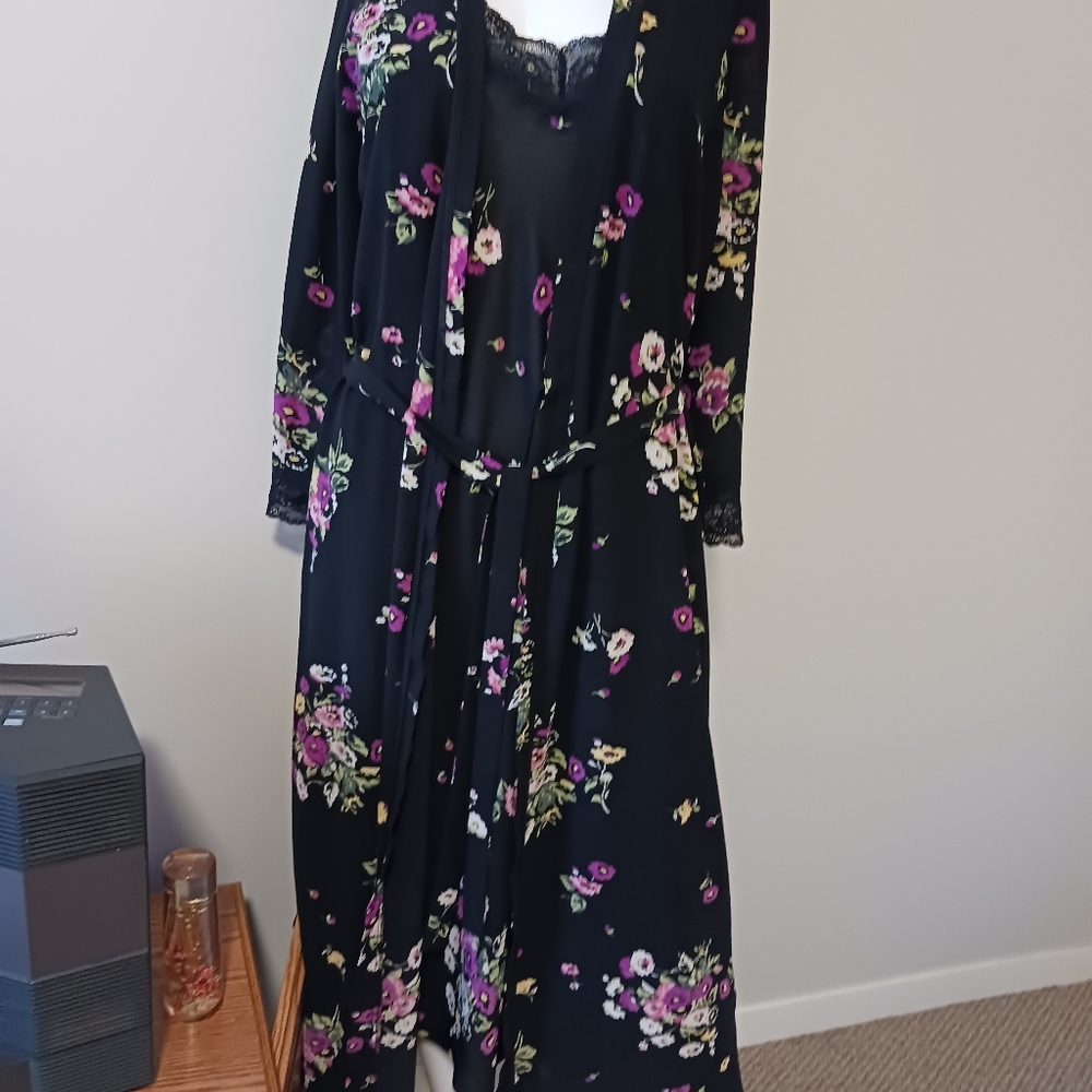 OSCARdelaRENTA INTIMATE WEAR, sz sm - Picture 2 of 4